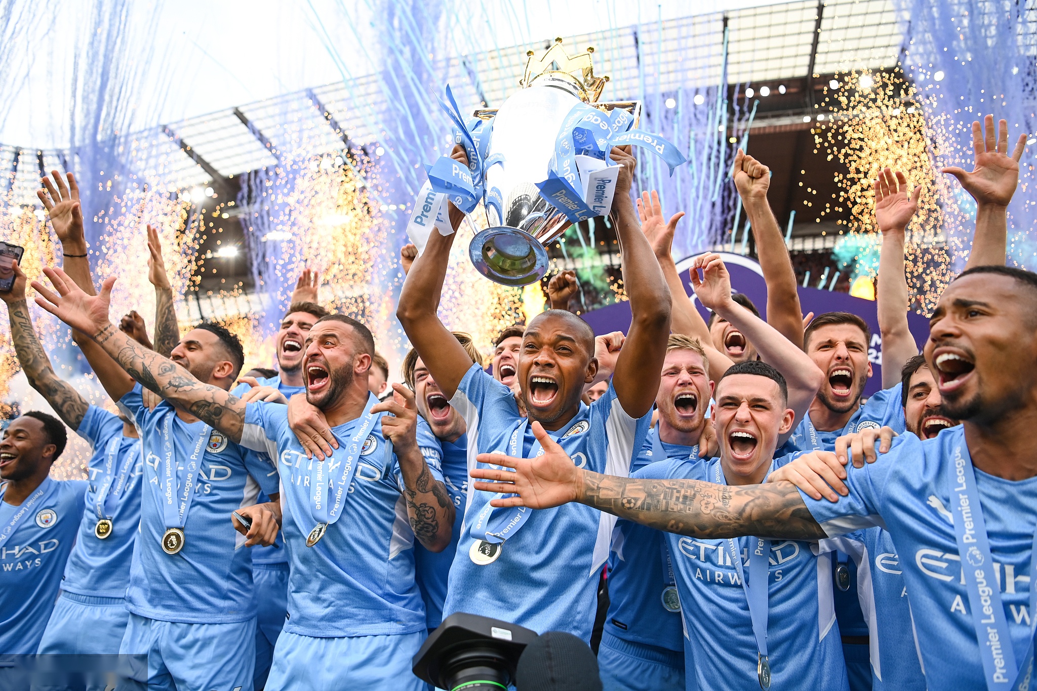 铁路职工充 铁路职工充