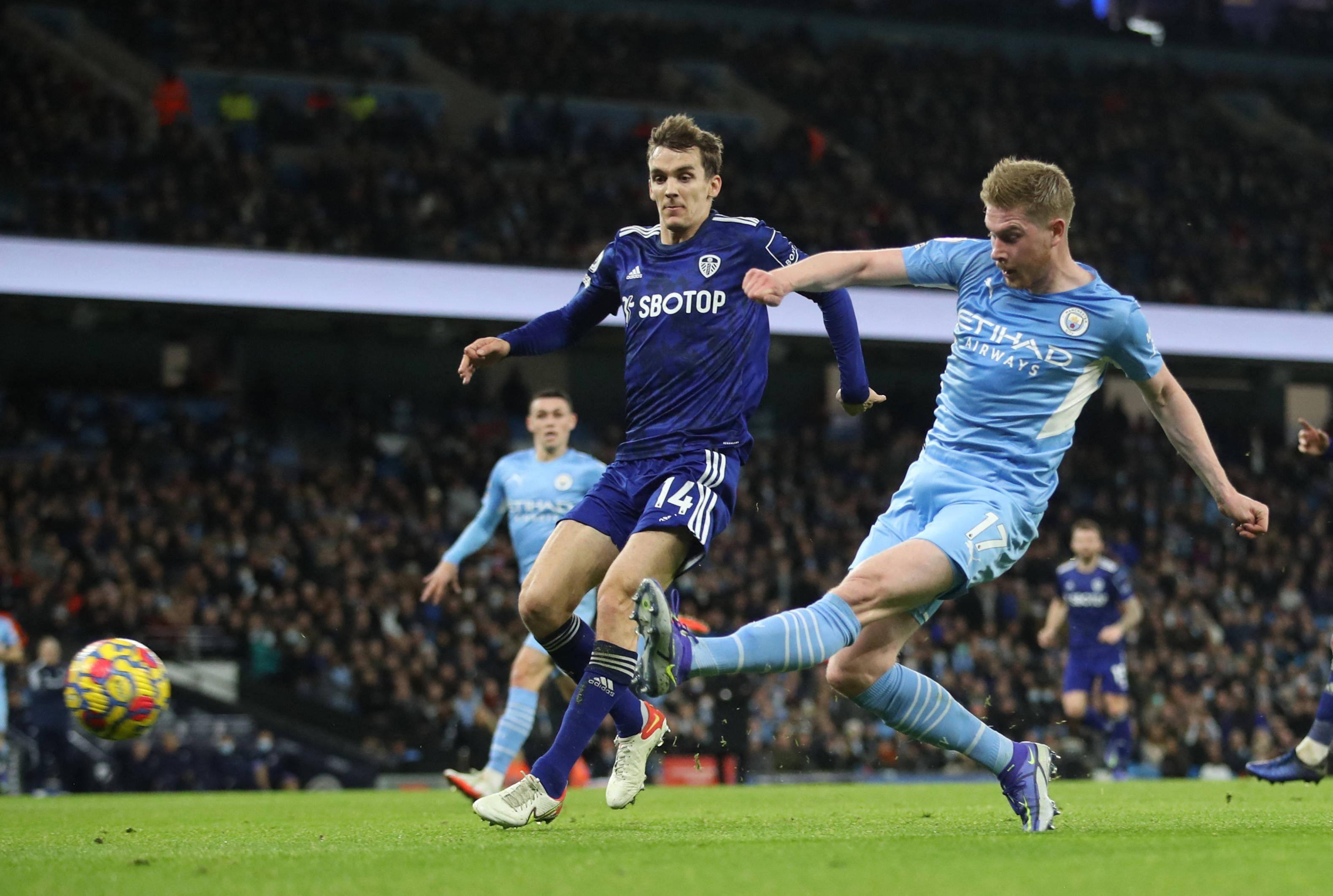 对中场的 对中场的